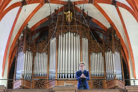 Der Organist der Thomaskirche will rund 22 Stunden an der Orgel spielen. (Archivbild) Foto: Jan Woitas/dpa-Zentralbild/dpa