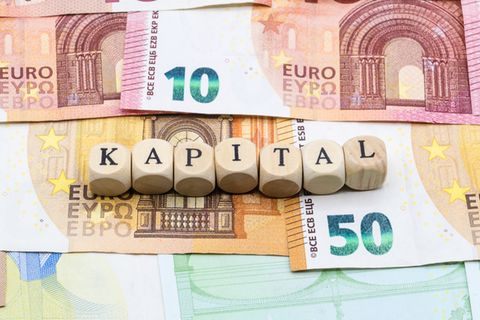 Vermögensbildung: Das Bild zeigt Banknoten