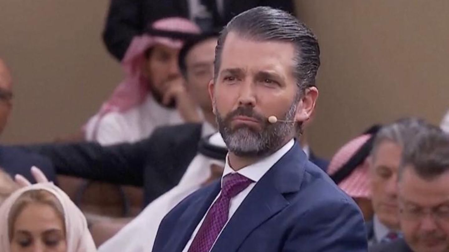 No-Kings-Proteste: Trump Jr. in Saudi-Arabien: "Mein Vater ist ein schlechter König"
