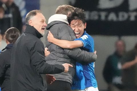 Der Darmstädter Hiroki Akiyama leitete das Darmstädter Torfestival gegen Schalke ein. Foto: Marc Schüler/dpa