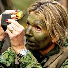 Königin Máxima bei der Übung der Militärpolizei.