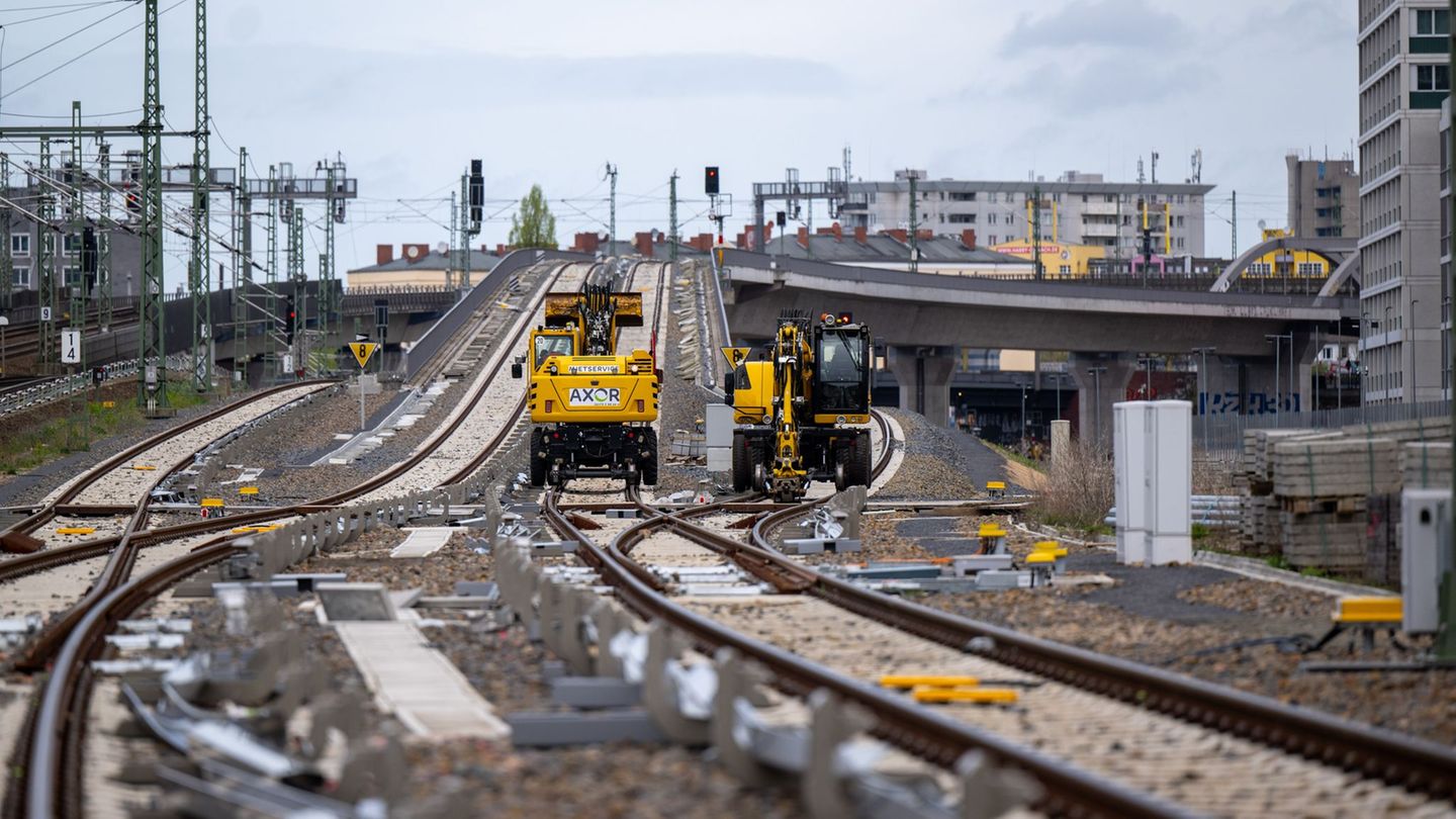 Seit Jahren verzögert sich die Inbetriebnahme der neuen S-Bahn-Strecke zwischen dem Berliner Nordring und dem Hauptbahnhof. (Arc