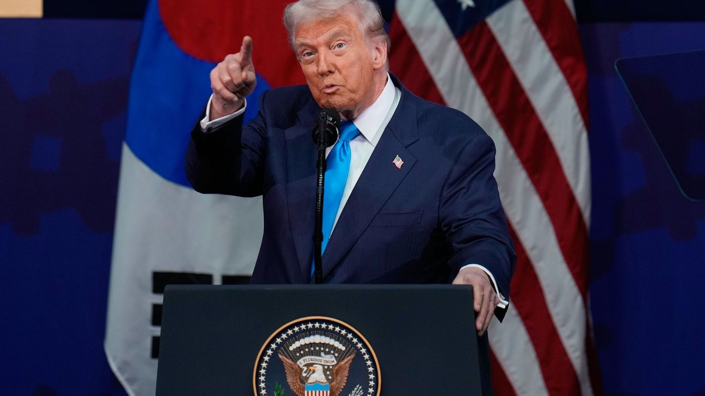US-Präsident Donald Trump kündigt Atomwaffentests an. Foto: Ng Han Guan/AP/dpa US-Präsident Donald Trump kündigt Atomwaffentests an. Foto: Ng Han Guan/AP/dpa