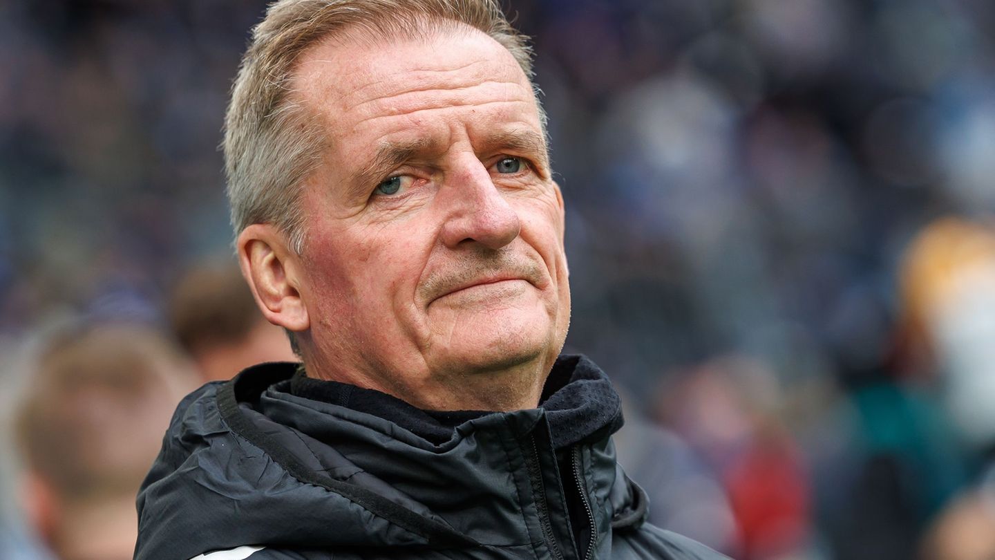 Petrik Sander hat den Abwärtstrend des 1. FC Magdeburg vorerst gestoppt. (Archivfoto) Foto: Andreas Gora/dpa Petrik Sander hat den Abwärtstrend des 1. FC Magdeburg vorerst gestoppt. (Archivfoto) Foto: Andreas Gora/dpa