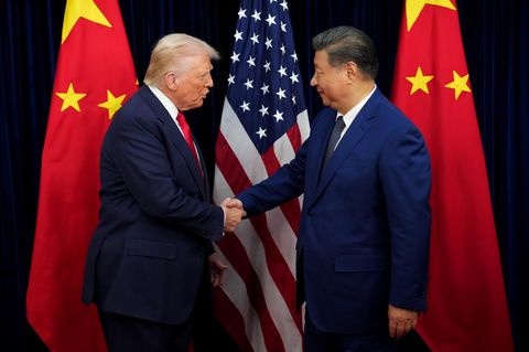 Donald Trump (l.) und Xi Jinping trafen sich in Südkorea Donald Trump (l.) und Xi Jinping trafen sich in Südkorea