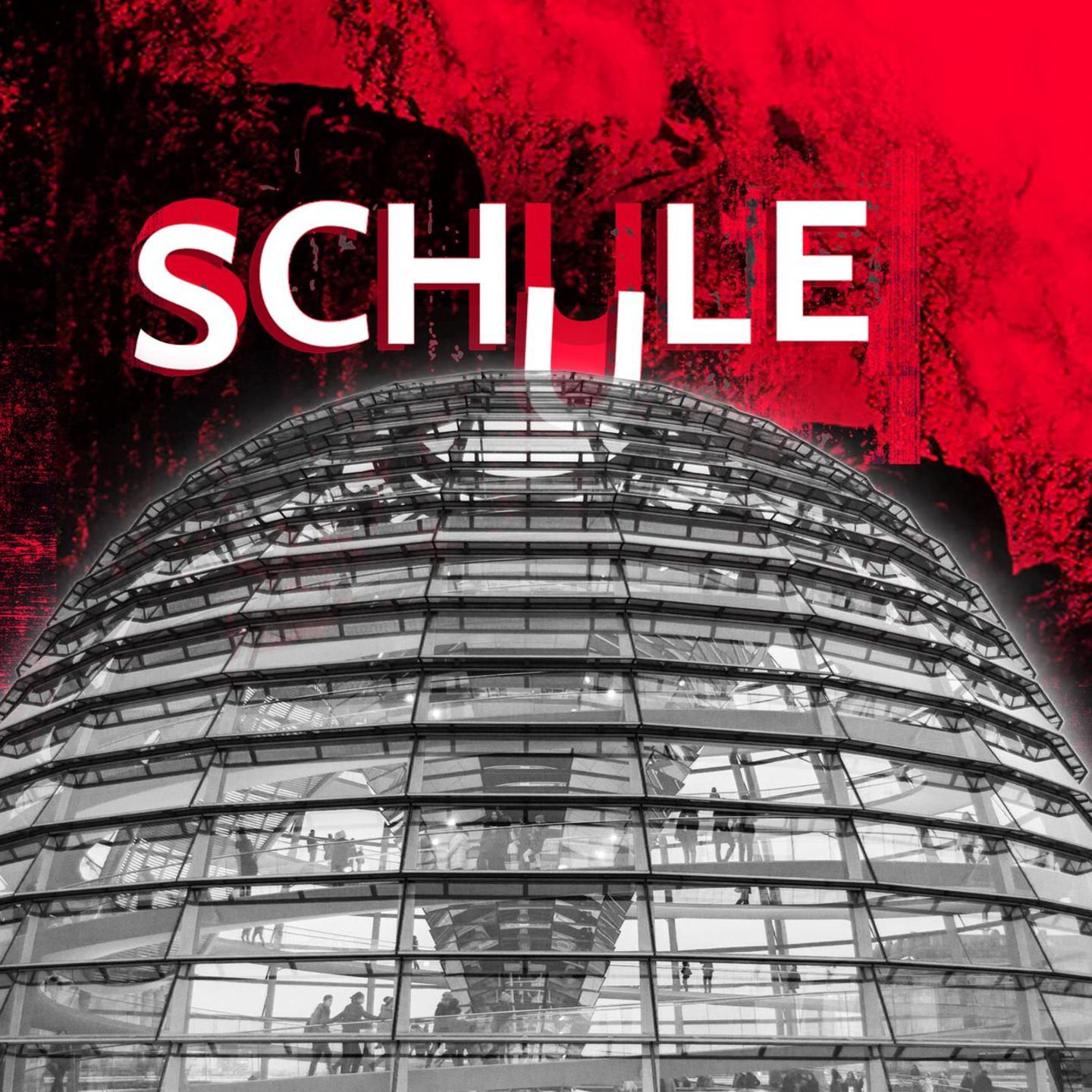 Die Kuppel des Bundestages, dahinter sieht man das Wort "Schule" in brüchiger Schrift