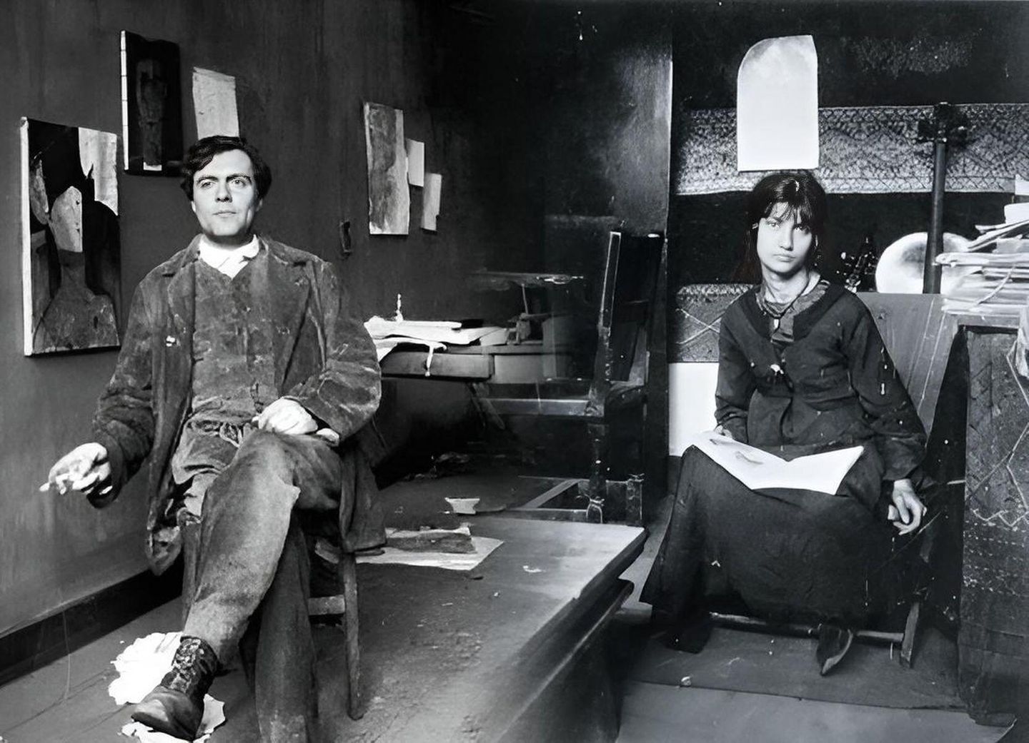Amedeo Modigliani and Jeanne Hebuterne sitzen in einem Zimmer