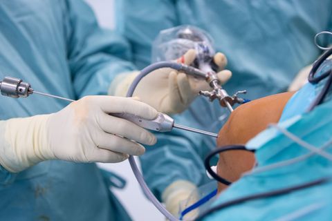 Behandlungsfehler führen laut dem Medizinischen Dienst zu Kosten in Milliardenhöhe. (Symbolbild) Foto: Sven Hoppe/dpa Behandlungsfehler führen laut dem Medizinischen Dienst zu Kosten in Milliardenhöhe. (Symbolbild) Foto: Sven Hoppe/dpa