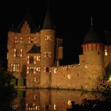 Die Burg Satzvey bei Bonn ist für vieles berühmt, etwa für ihren mittelalterlichen Weihnachtsmarkt. Bevor die Saison startet, verwandelt sich der steinerne zum Schreckensort. Vor allem Mittelalter-Fans werden hier wohlige Schreckensschauer den Rücken herunterlaufen. Wie etwa im Grusellabyrinth