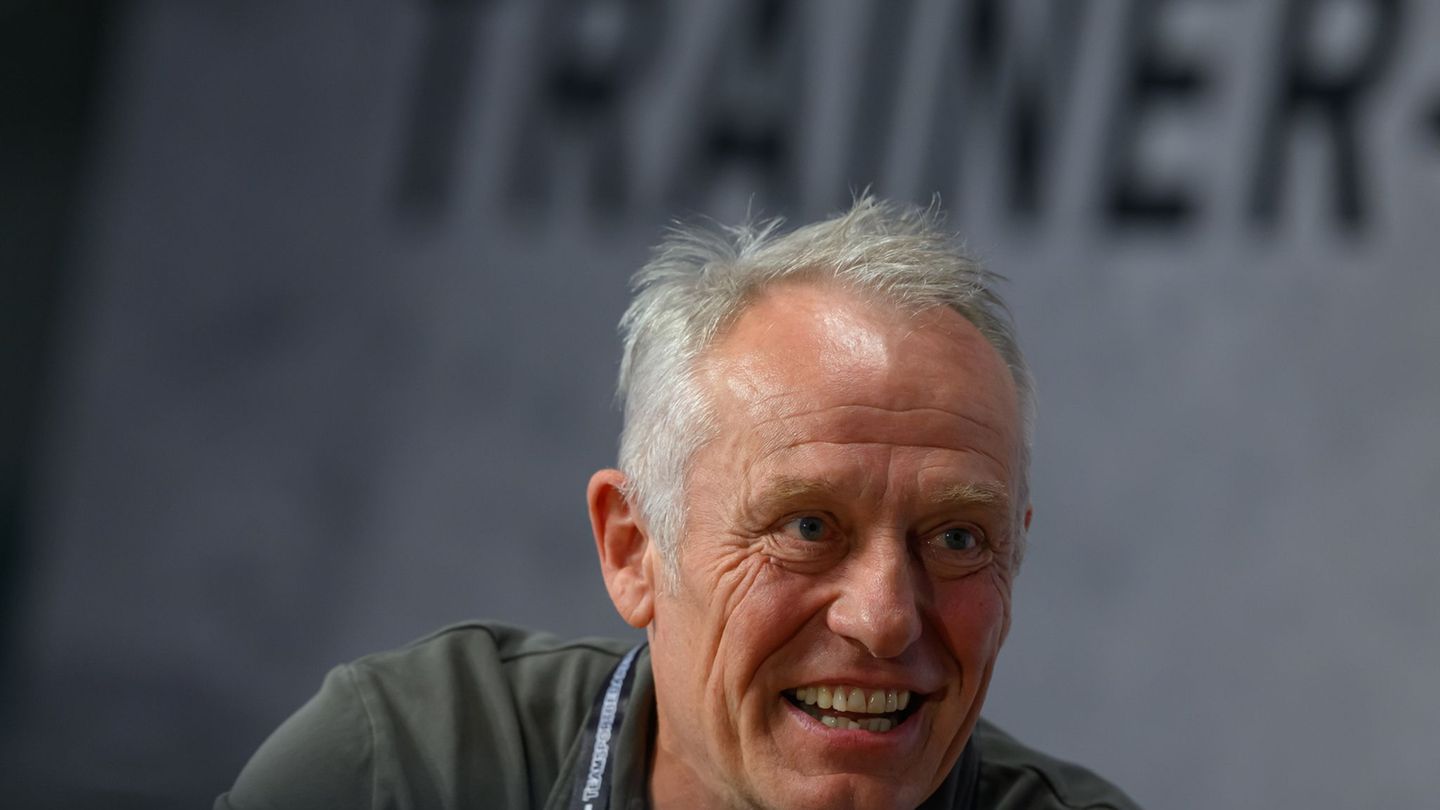 Kommt er noch einmal zurück als Profitrainer? Christian Streich schließt es zumindest nicht aus. (Archivbild) Foto: Hendrik Schm