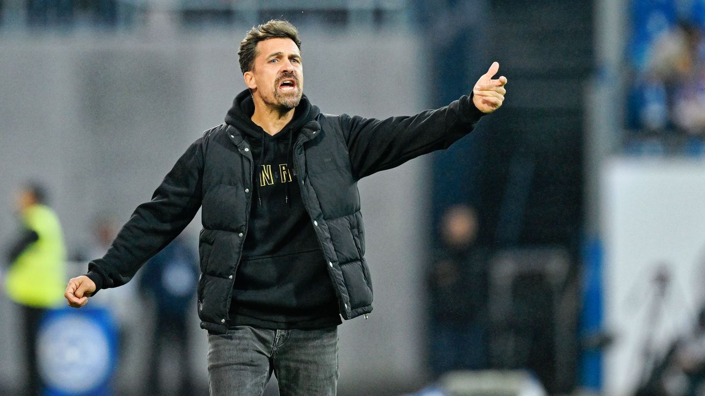 Trainer Thomas Stamm sieht die Kulisse im Olympiastadion nicht als Last an. (Archivbild) Foto: Uwe Anspach/dpa Trainer Thomas Stamm sieht die Kulisse im Olympiastadion nicht als Last an. (Archivbild) Foto: Uwe Anspach/dpa