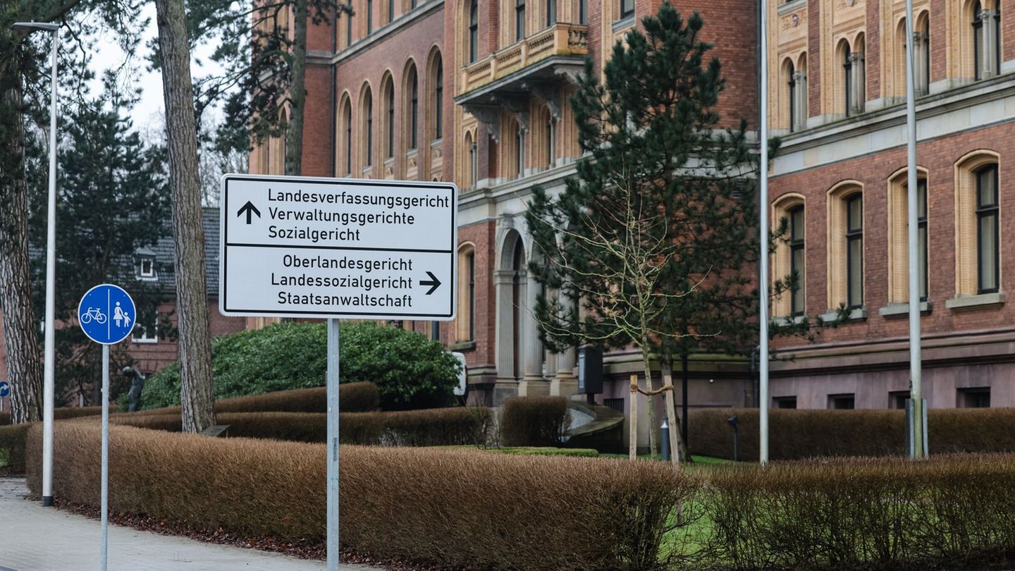 Vergabeverfahren: Bahn-Tochter klagt wegen Neuausschreibung einer Bahnstrecke