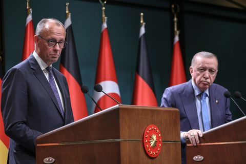 Bundeskanzler Merz und der türkische Präsident Erdogan am Donnerstag bei ihrer Pressekonferenz in Ankara