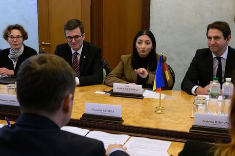 Entwicklungsministerin Reem Alabali Radovan reiste nach Kiew. Foto: Hendrik Schmidt/dpa