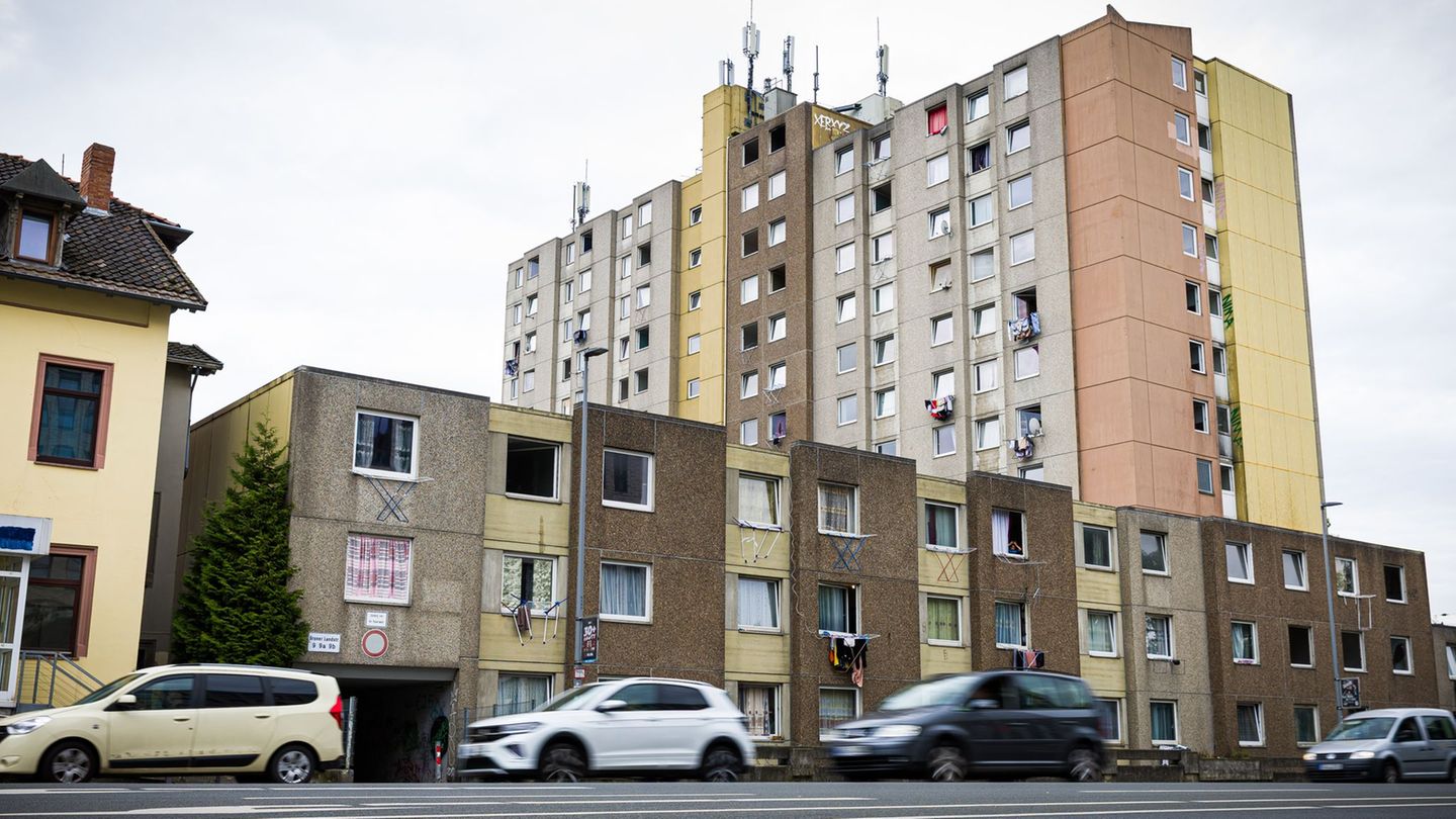 Verwahrlostes Gebäude: Heizung läuft nicht - Wohnkomplex in Göttingen unbewohnbar?