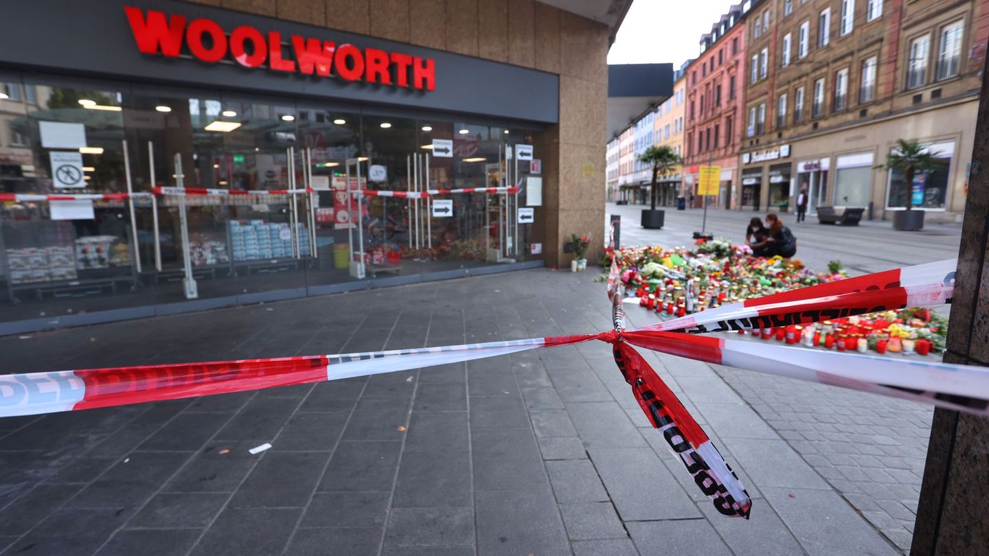 Aus Sicht der Generalstaatsanwaltschaft München ist die Gefahr zu groß, dass der Messerangreifer von Würzburg nach einer Abschie Aus Sicht der Generalstaatsanwaltschaft München ist die Gefahr zu groß, dass der Messerangreifer von Würzburg nach einer Abschie