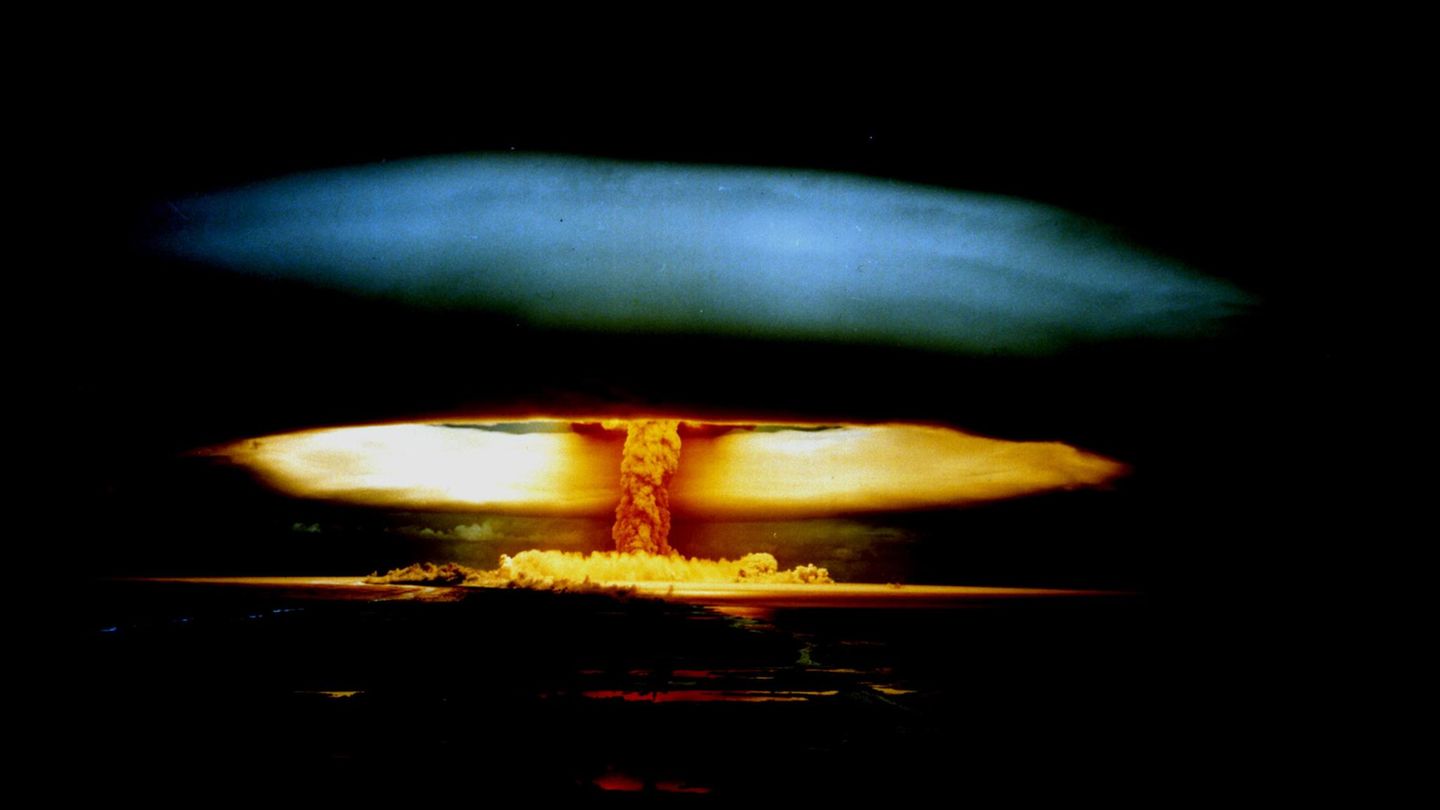 Französischer Atomwaffentest in Polynesien um das Jahr 1970 herum Französischer Atomwaffentest in Polynesien um das Jahr 1970 herum