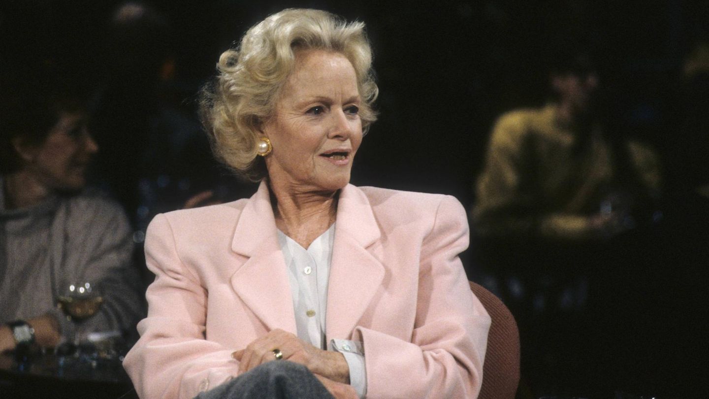 Maria Riva, die Tochter von Marlene Dietrich, bei einem Auftritt im Jahr 1993 Maria Riva, die Tochter von Marlene Dietrich, bei einem Auftritt im Jahr 1993