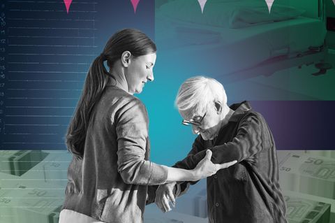 Alloheim Kollage: Eine Pflegerin hilft einer älteren Dame aufzustehen