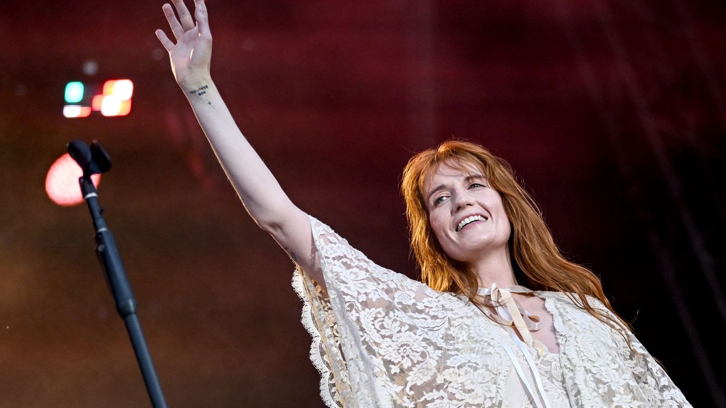 Florence + The Machine mit Frontfrau Florence Welch haben mit "Everybody Scream" ein vielseitiges Album produziert. (Archivfoto) Florence + The Machine mit Frontfrau Florence Welch haben mit "Everybody Scream" ein vielseitiges Album produziert. (Archivfoto)