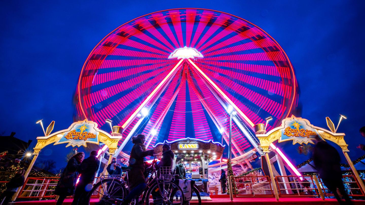 Nach dem Totensonntag öffnen in Mecklenburg-Vorpommern die meisten Weihnachtsmärkte ihre Stände - wie auch in Schwerin. (Archivb Nach dem Totensonntag öffnen in Mecklenburg-Vorpommern die meisten Weihnachtsmärkte ihre Stände - wie auch in Schwerin. (Archivb