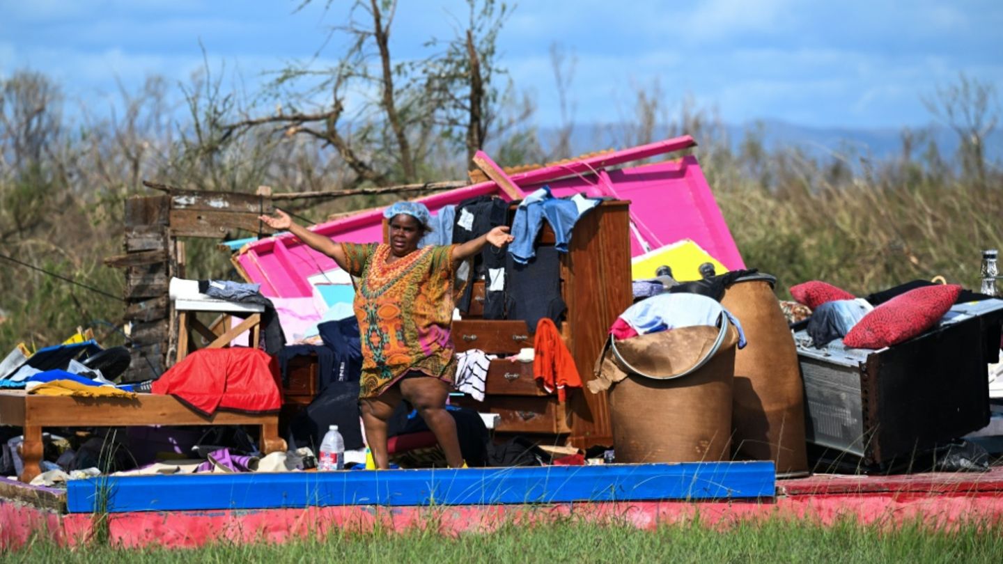 Zerstörerischer Wirbelsturm Zerstörerischer Wirbelsturm