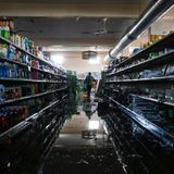 Vereinzelt dürfen sich die Bewohner mit dem Nötigsten eindecken