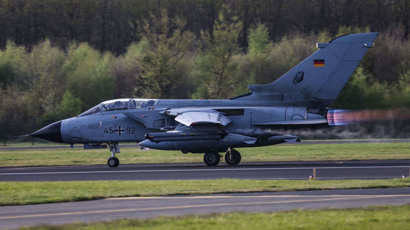 Auf dem Fliegerhorst Nörvenich wurde ein Tornado der Luftwaffe beim Start am Abend mit einem Laser geblendet. (Archivbild) Foto: Auf dem Fliegerhorst Nörvenich wurde ein Tornado der Luftwaffe beim Start am Abend mit einem Laser geblendet. (Archivbild) Foto: