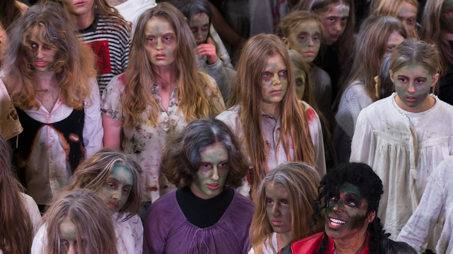 Das Lied ist aus den 1980er Jahren. Foto: Marcus Golejewski/dpa Das Lied ist aus den 1980er Jahren. Foto: Marcus Golejewski/dpa