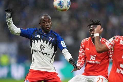 Jean-Luc Dompé kehrt beim Spiel in Köln ins Team zurück. (Archivfoto) Foto: Marcus Brandt/dpa