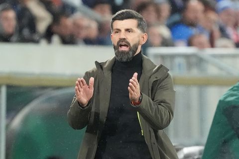 Trainer Miron Muslic setzt auf eine Reaktion seiner Mannschaft. Foto: Marc Schüler/dpa