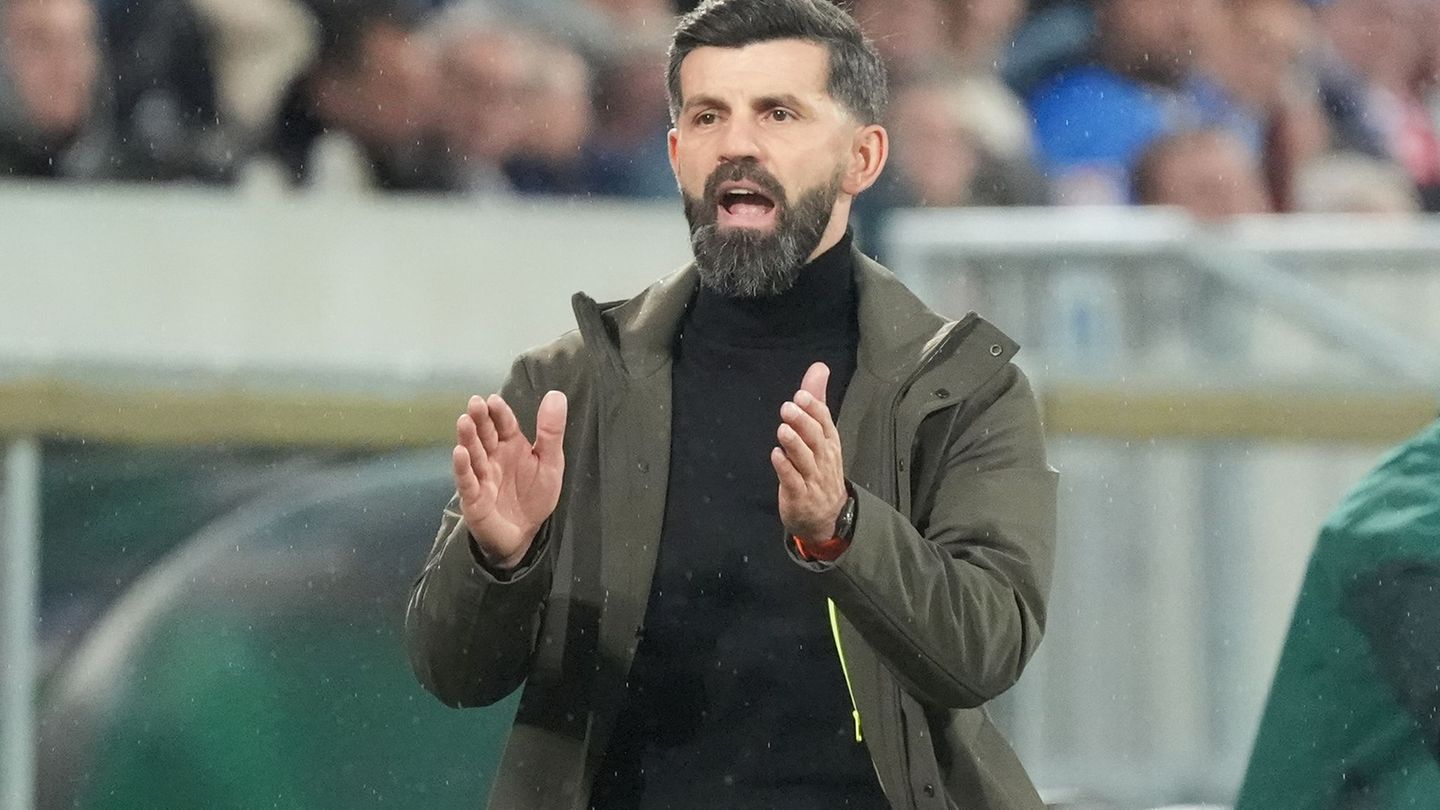 Trainer Miron Muslic setzt auf eine Reaktion seiner Mannschaft. Foto: Marc Schüler/dpa Trainer Miron Muslic setzt auf eine Reaktion seiner Mannschaft. Foto: Marc Schüler/dpa