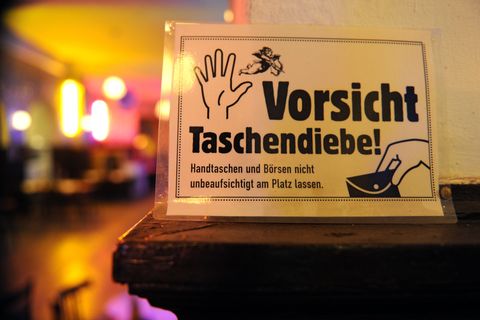 Die Polizei fasste eine internationale Diebesbande. (Symbolbild) Foto: Jens Kalaene/dpa