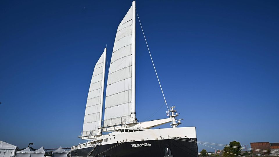 "Neoliner Origin": Größtes Segelfrachtschiff der Welt meistert Atlantik-Fahrt