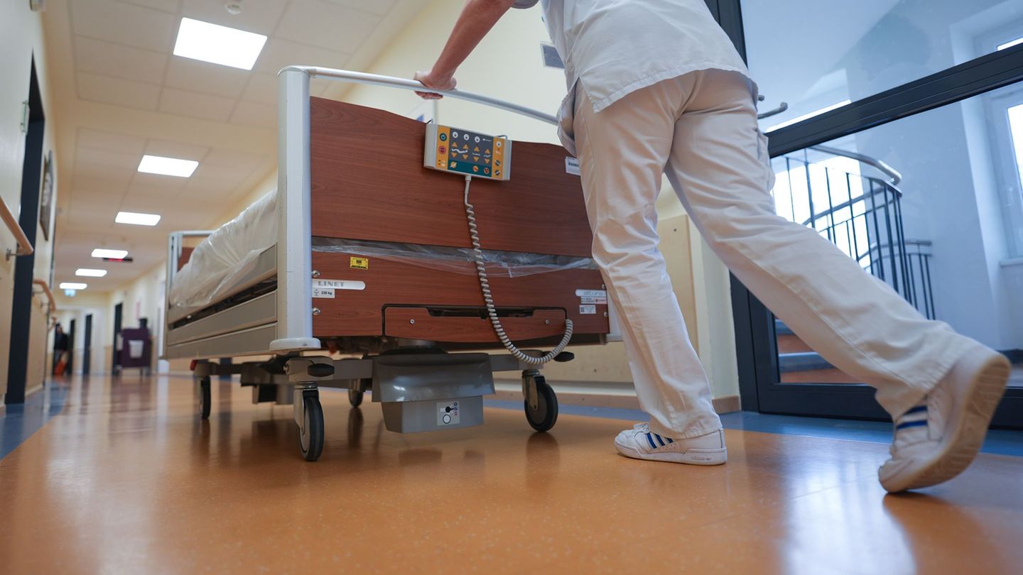 Auch im Norden verdienen Pflegekräfte mehr. (Symbolbild) Foto: Marcus Brandt/dpa Auch im Norden verdienen Pflegekräfte mehr. (Symbolbild) Foto: Marcus Brandt/dpa