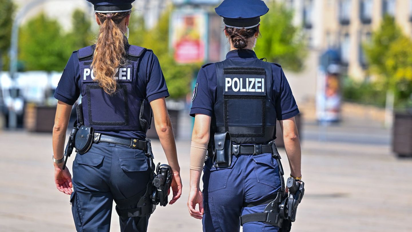 Von den 7.110 Polizeivollzugskräften in Thüringen sind 1.636 weiblich. (Symbolbild) Foto: Patrick Pleul/dpa Von den 7.110 Polizeivollzugskräften in Thüringen sind 1.636 weiblich. (Symbolbild) Foto: Patrick Pleul/dpa