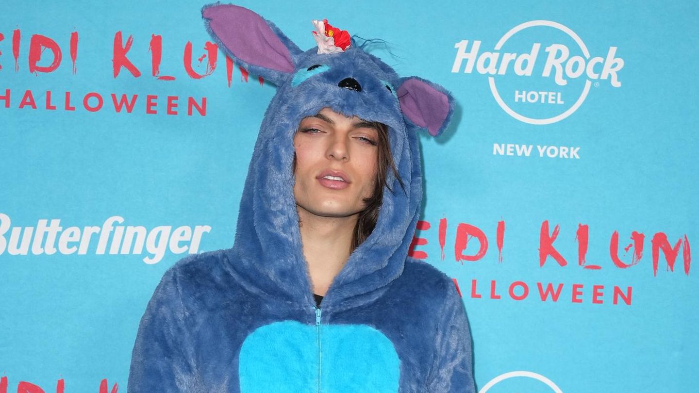 Damian Hurley als Alien Stitch