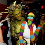Heidi Klum als Medusa mit bunt gestreifter Tochter Leni Klum