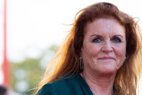 Sarah Ferguson war von 1986 bis 1996 mit Prinz Andrew verheiratet und hat mit ihm zwei Töchter.