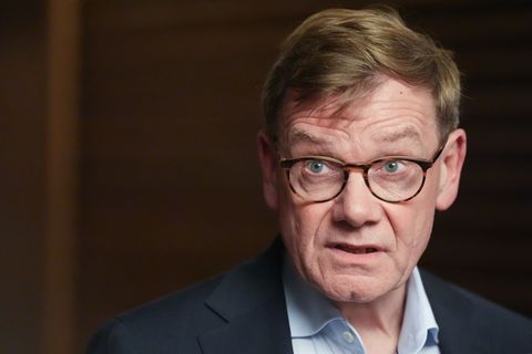 Außenminister Johann Wadephul (CDU) äußert sich in Tel Aviv nach einem Treffen mit seinem israelischen Amtskollegen Gideon Saar