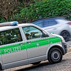 Die Polizei in Neu-Ulm suchte die "Frau mit Schwert"