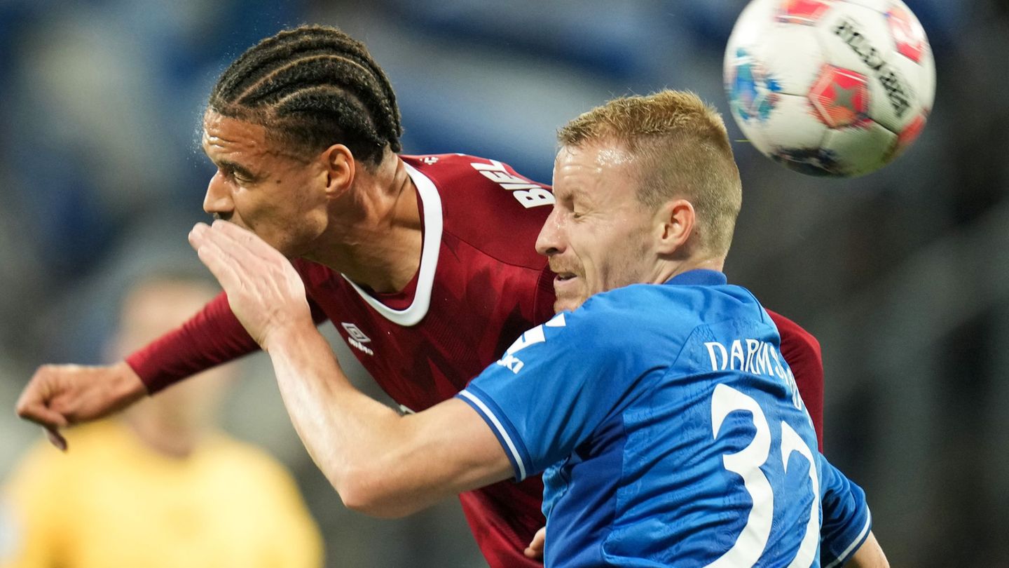 Lieferten sich ein rasantes Duell: Darmstadt 98 und Arminia Bielefeld. Foto: Thomas Frey/dpa