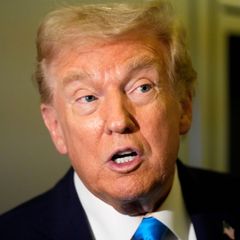 Trump droht der Regierung Nigerias. Foto: Mark Schiefelbein/AP/dpa