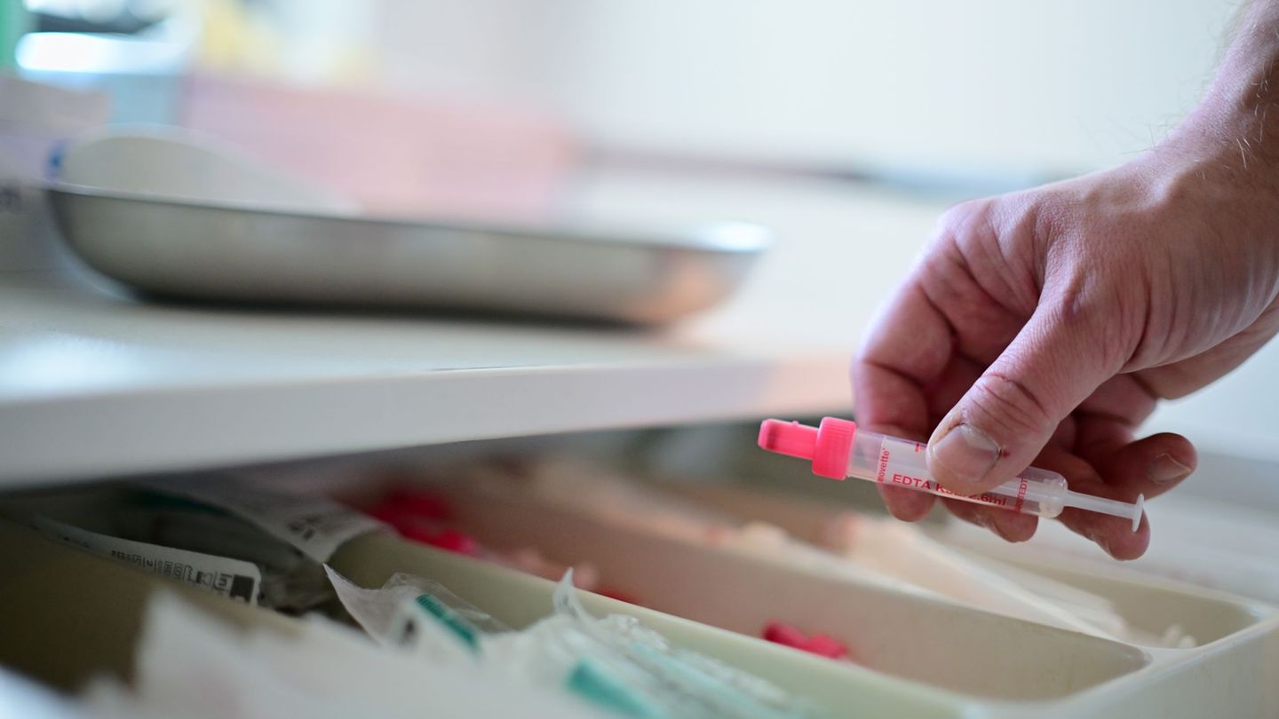 Bayerns Gesundheitsministerin Judith Gerlach (CSU) verweist auf die HIV-Testwochen, die die Testbereitschaft der Bürgerinnen und