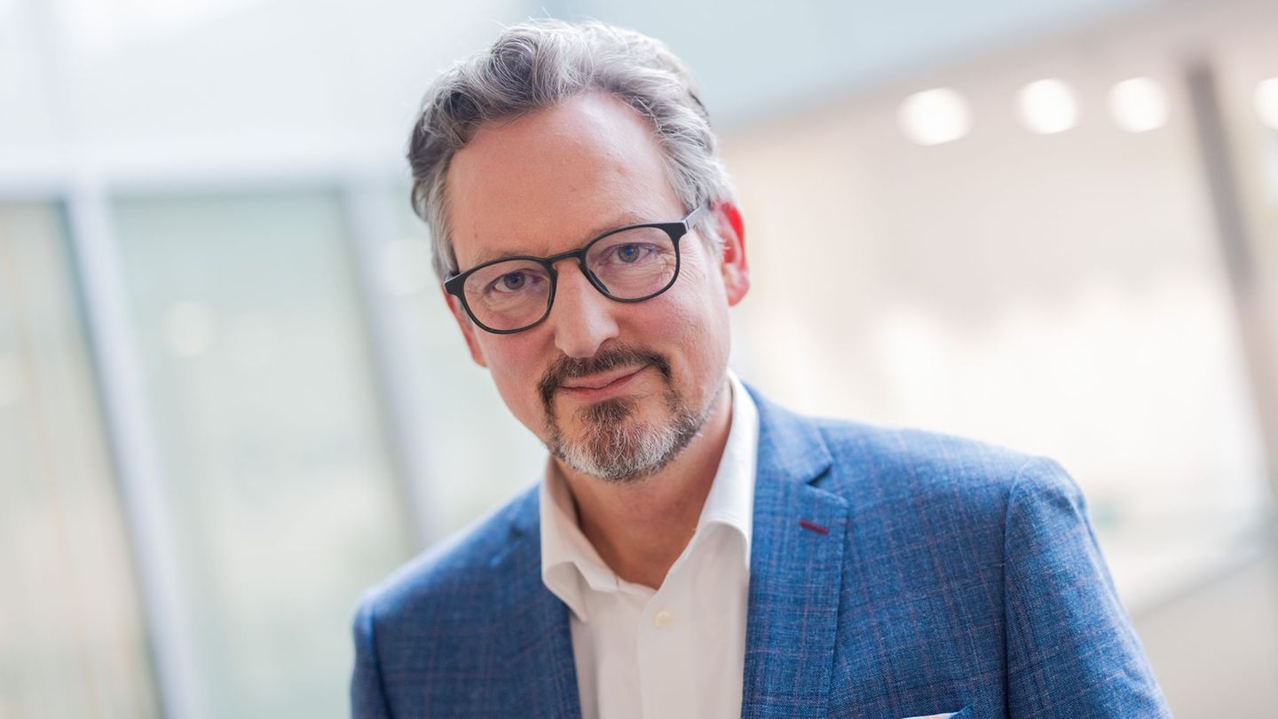 Eckart von Hirschhausen hat manchmal Angst vor Demenz (Archivbild). Foto: Rolf Vennenbernd/dpa