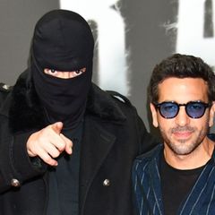 Rapper Haftbefehl und Elyas M'Barek (r.) bei der Premiere von "Babo" in Berlin.