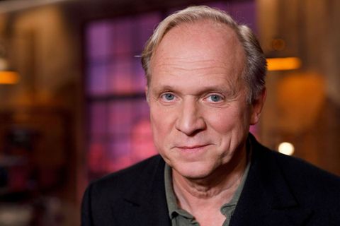 Ulrich Tukur lebt seit mehr als zehn Jahren mit dem Tinnitus und war sogar drei Wochen lang in einer Klinik in Behandlung.