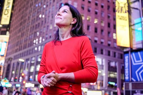 Annalena Baerbock genießt ihr neues Leben in New York – hier auf dem Times Square