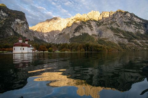 Königssee vor dem Watzmann. (Archivbild) Foto: Lino Mirgeler/dpa