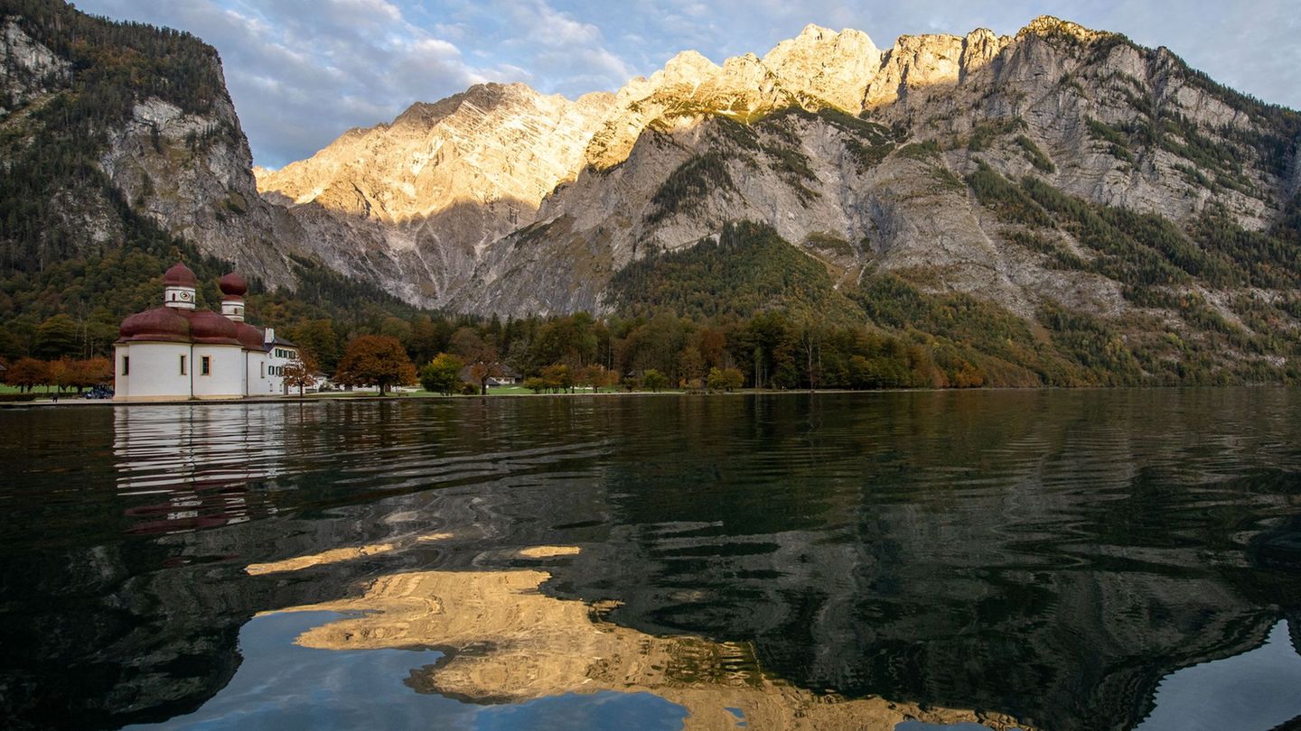 Königssee vor dem Watzmann. (Archivbild) Foto: Lino Mirgeler/dpa